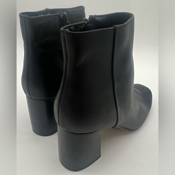 Sold on Mercari! BELLA VITA Women's Wilma Square Toe Ankle Boots Black Size 7 - Picture 8 of 11